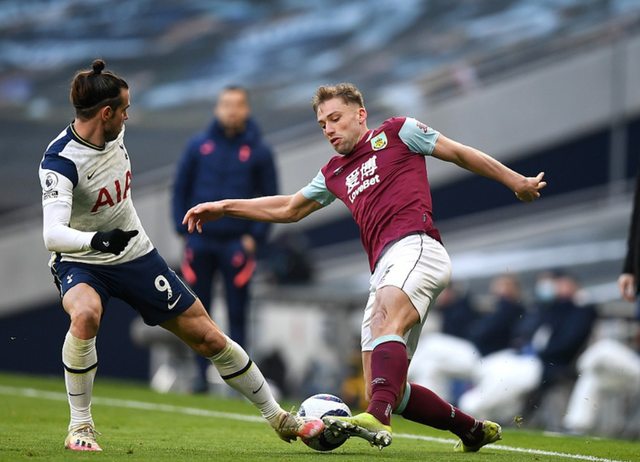 一场1-1，让曼城渔翁得利！阿森纳11打10不胜，英超争冠形势有变