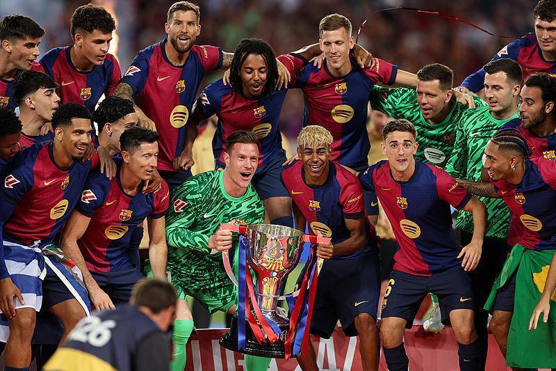 足球国足U23小将爆射破门，引网友赞叹