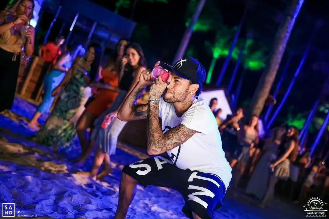 3-2逆转阴影！巴西抽中下下签，世界杯16强恐遇苦主日本