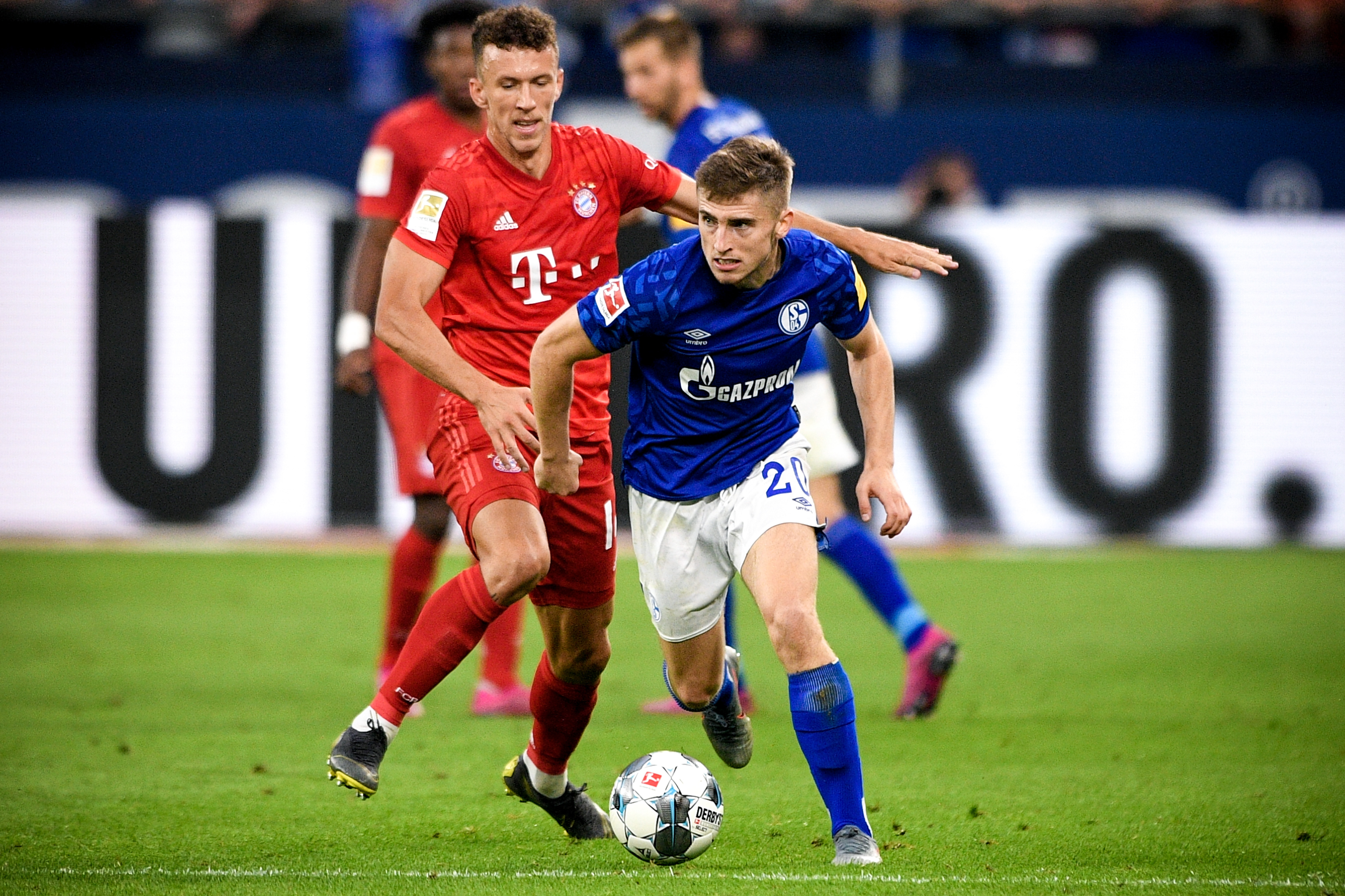 埃贝尔：不理解关于诺伊尔的争论，本赛季他一直是我们的支柱