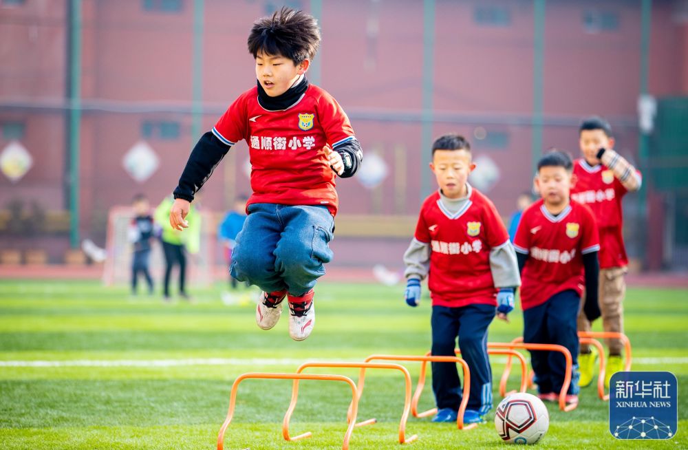 詹姆斯谈最后一攻选择：就是以正确的方式打球，没有1秒犹豫