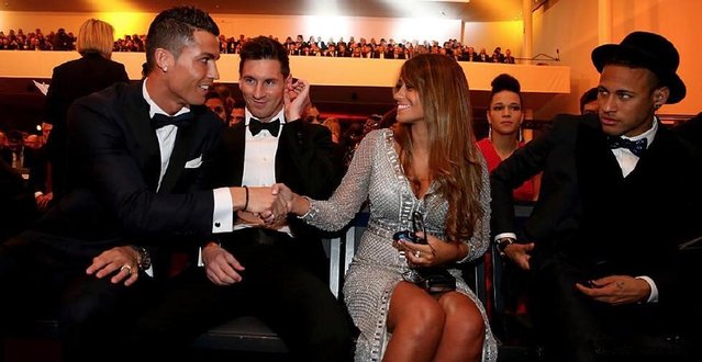 北京时间12月10日晚18：00，亚冠精英联赛东亚区小组赛将迎来一场决定出线命运的关键对决。